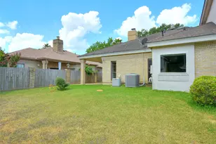 10215 River Plantation Dr, Austin, TX 78747 - Photo 35