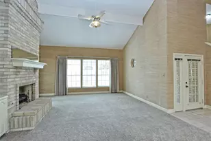 10215 River Plantation Dr, Austin, TX 78747 - Photo 7