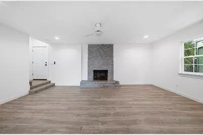 5005 Cottonwood Circle #B, Austin, TX 78723 - Photo 5