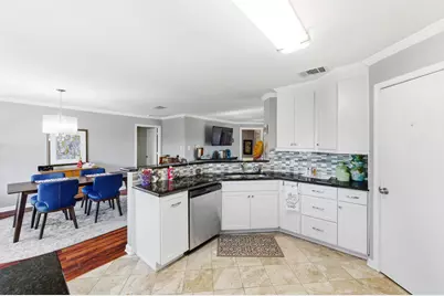 981 Shadow Creek Boulevard, Buda, TX 78610 - Photo 13