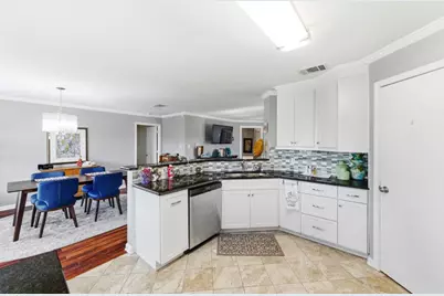 981 Shadow Creek Boulevard, Buda, TX 78610 - Photo 13