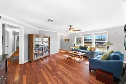 981 Shadow Creek Boulevard, Buda, TX 78610 - Photo 7