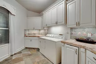 601 S Angel Light Dr, Spicewood, TX 78669 - Photo 33