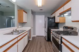 1000 Honeysuckle Dr, Leander, TX 78641 - Photo 15