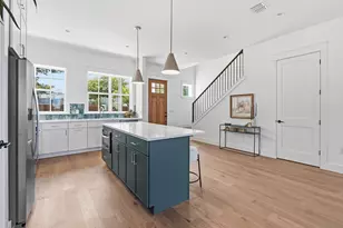 210 W Mockingbird Ln, Austin, TX 78745 - Photo 11