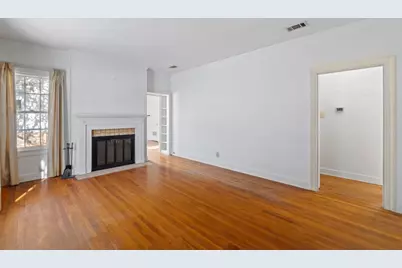 810 E 45th Street, Austin, TX 78751 - Photo 9