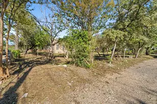810 E 45th St, Austin, TX 78751 - Photo 21