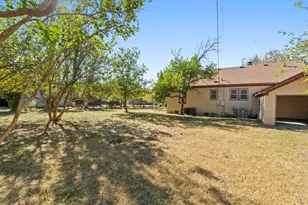 810 E 45th St, Austin, TX 78751 - Photo 25