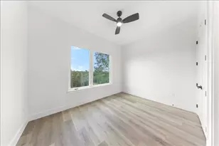 110 Diamond Head Dr, Bastrop, TX 78602 - Photo 29