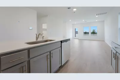 276 Mustang Lake Circle, Buda, TX 78610 - Photo 5