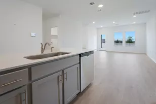 276 Mustang Lk Cir, Buda, TX 78610 - Photo 5