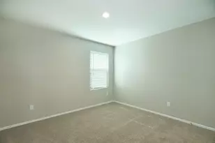 111 Mountain Maple St, Hutto, TX 78634 - Photo 7