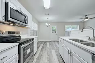 2320 Riddle Rd, Austin, TX 78748 - Photo 13