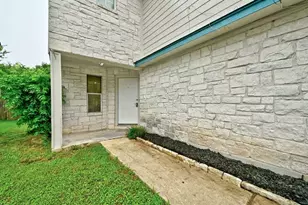 2320 Riddle Rd, Austin, TX 78748 - Photo 5