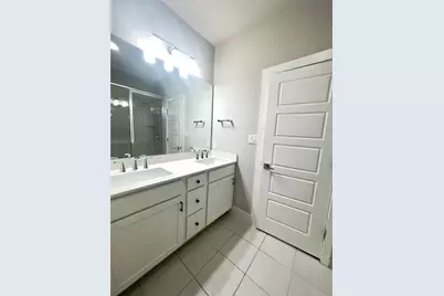 137 Elisha Drive, Liberty Hill, TX 78642 - Photo 17