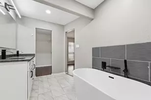 1701 Cedar Creek Cove, Round Rock, TX 78681 - Photo 21