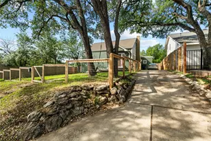 2101 W 10th St, Austin, TX 78703 - Photo 5