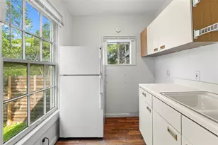 2101 W 10th St, Austin, TX 78703 - Photo 21