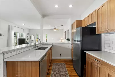 2101 W 10th Street, Austin, TX 78703 - Photo 11