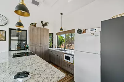 359 Big Bow, Smithville, TX 78957 - Photo 13