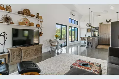 359 Big Bow, Smithville, TX 78957 - Photo 11