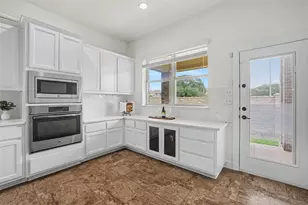 213 Southern Cross Dr, Austin, TX 78717 - Photo 15