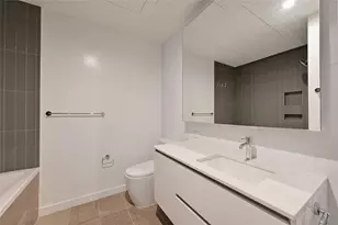 313 W 17th St, Austin, TX 78701 - Photo 11