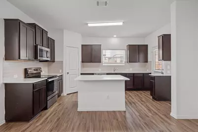 117 Guardian Angel Court, Jarrell, TX 76537 - Photo 11