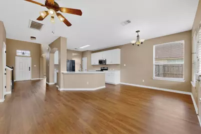 322 Lone Star Boulevard, Hutto, TX 78634 - Photo 9