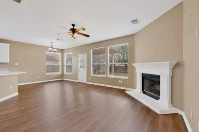 322 Lone Star Boulevard, Hutto, TX 78634 - Photo 5