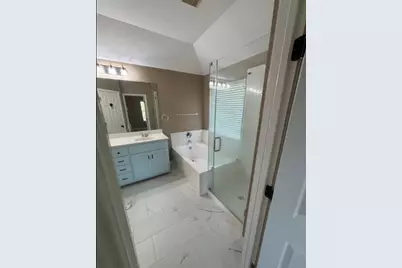 322 Lone Star Boulevard, Hutto, TX 78634 - Photo 9