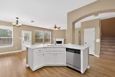 322 Lone Star Boulevard, Hutto, TX 78634 - Photo 11