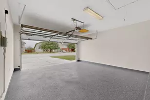 322 Lone Star Blvd, Hutto, TX 78634 - Photo 25