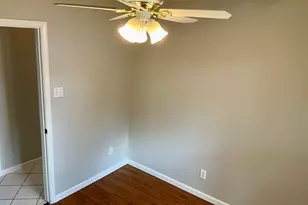 909 Hill Wood Dr, Austin, TX 78745 - Photo 13