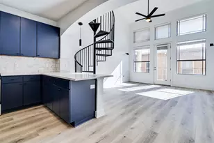 2505 San Gabriel St, Austin, TX 78705 - Photo 13