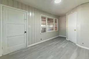 574 Oaklawn Dr, Rockdale, TX 76567 - Photo 9