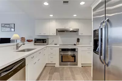 1801 Lavaca Street #3L, Austin, TX 78701 - Photo 5