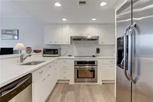 1801 Lavaca St, Austin, TX 78701 - Photo 5