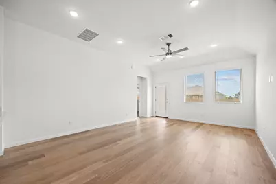 134 Tolo Drive, Elgin, TX 78621 - Photo 7