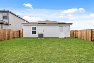 14404 Wahlbergs Wy, Elgin, TX 78621 - Photo 5