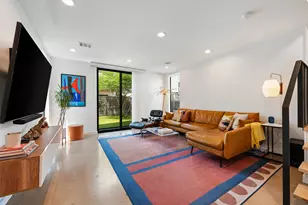1114 E 3rd St, Austin, TX 78702 - Photo 9