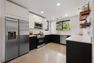 1114 E 3rd St, Austin, TX 78702 - Photo 5