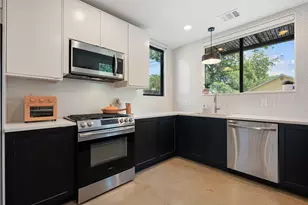 1114 E 3rd St, Austin, TX 78702 - Photo 15