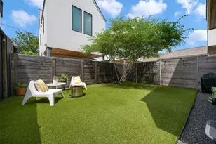 1114 E 3rd St, Austin, TX 78702 - Photo 37