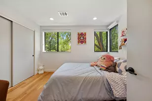 1114 E 3rd St, Austin, TX 78702 - Photo 27