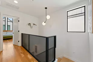 1114 E 3rd St, Austin, TX 78702 - Photo 21