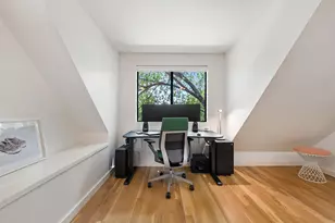 1114 E 3rd St, Austin, TX 78702 - Photo 35