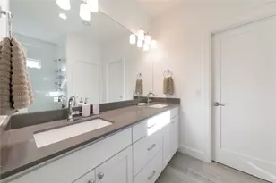 4704 Duval St, Austin, TX 78751 - Photo 15