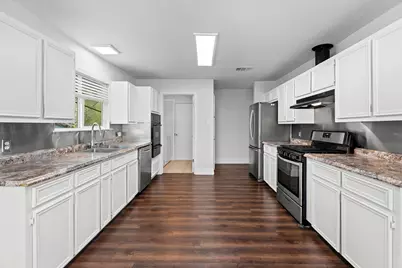 704 Greenwich Place, Round Rock, TX 78664 - Photo 13