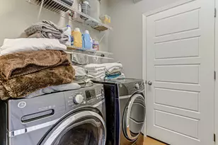 4809 Bolm Rd, Austin, TX 78702 - Photo 7